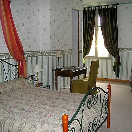 Relais Saint Louis, Logis Hotel 3*