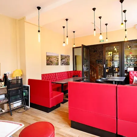 Relais Saint Louis, Logis