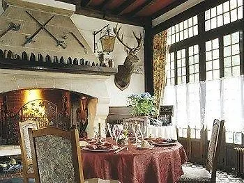 Relais Saint Louis, Logis Hotell