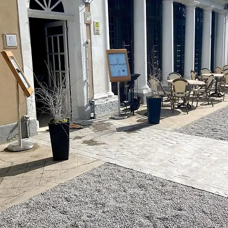 Relais Saint Louis, Logis 3*