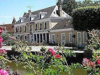 Relais Saint Louis, Logis Hotell Belleme
