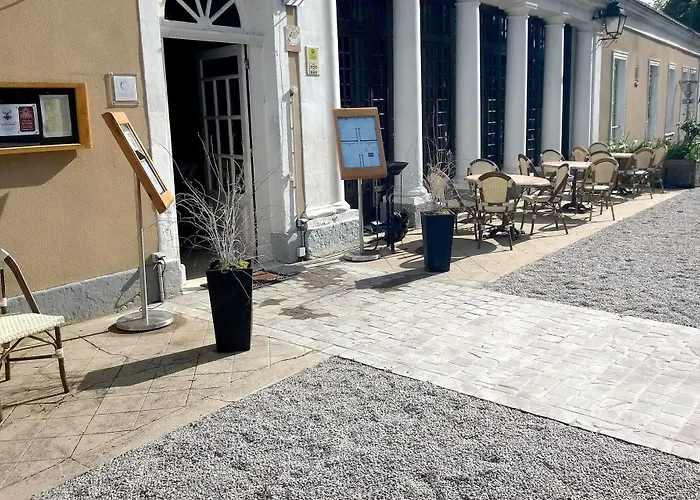 Relais Saint Louis, Logis 3*